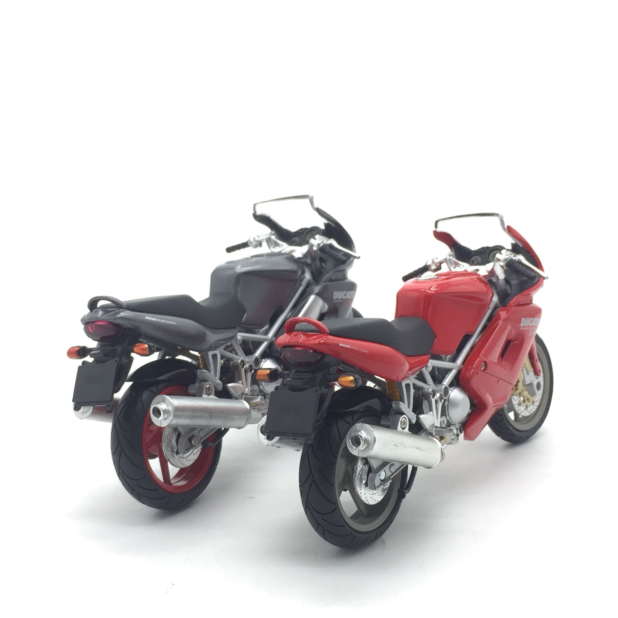 Ducati ST4S  Motorcycle Model Toy 1:12 1 PCS 