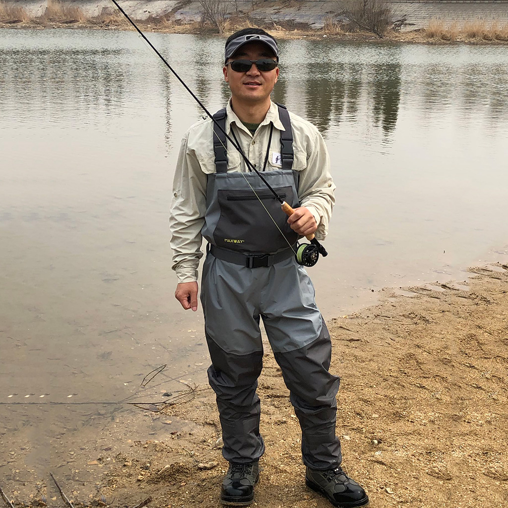 Toygogo Breathable Outdoor Fishing Wader with Stocking Foot Waterproof Fly Fishing Chest Waders with Adjustable Wading Belt & Zipper Pockets