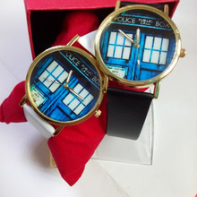 2 colores Doctor Who tardis reloj collar, tardis del dr. Who policía en el espacio antiguo relojes de reloj de cuarzo mujeres
