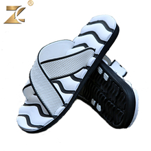2016 Famous Brand Designer Casual Plaid Stripes Men Sandals Slippers Summer Fashion Men Outdoor Casual Beach Shoes Flip flops
