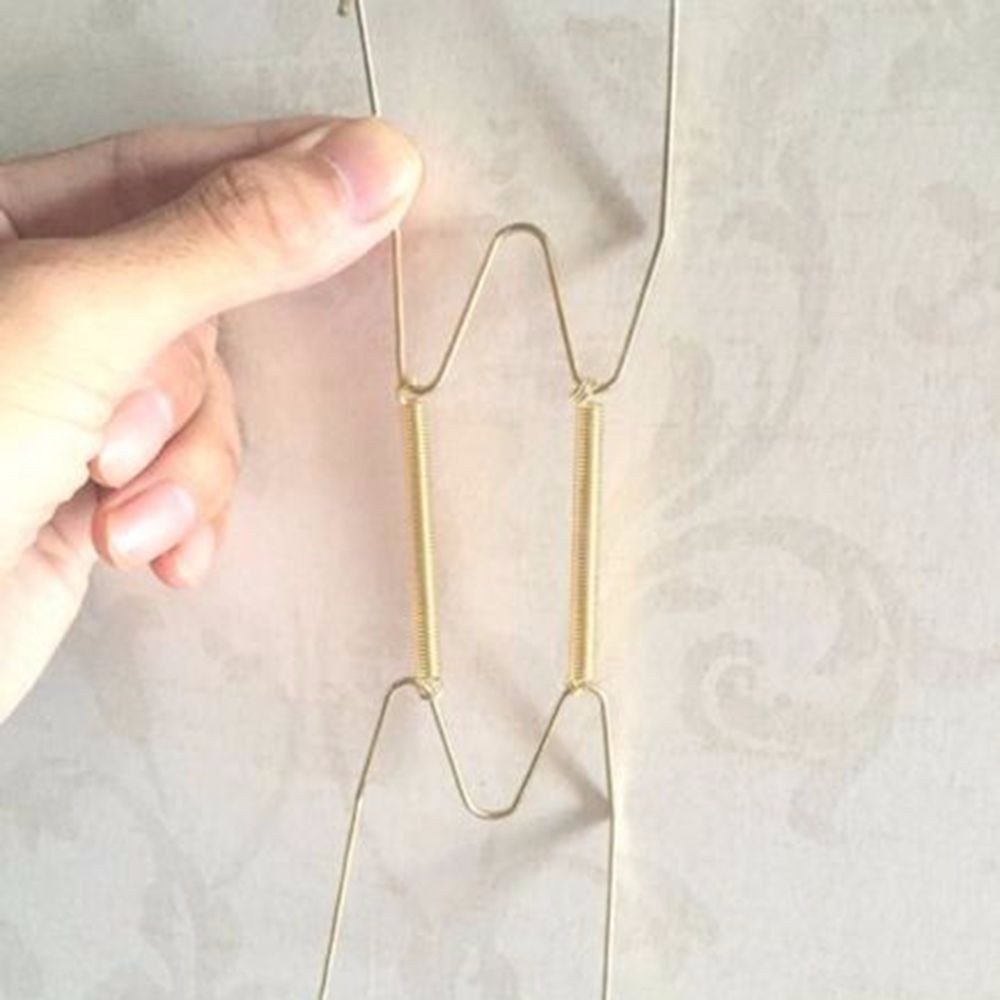 2021 Wholesale Plate Spring Wall Hanger Holder Hanging Wire For Various