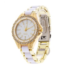 2016 New Casual Watch Geneva Quartz Watches Women Analog Rhinestone Crystal WristWatch Relogio Reloj