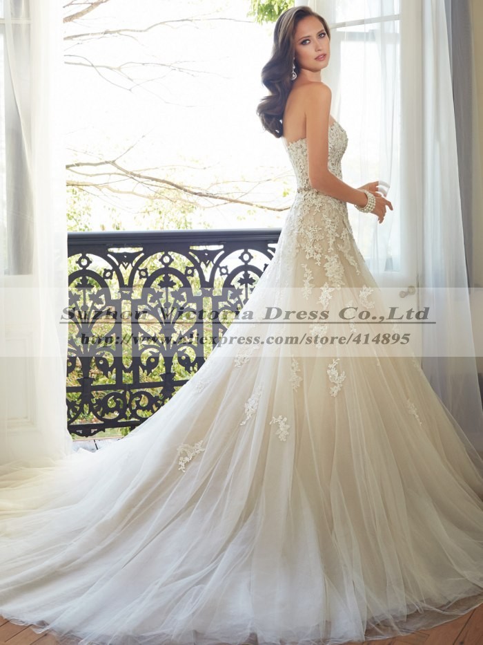 descriptions of wedding dresses