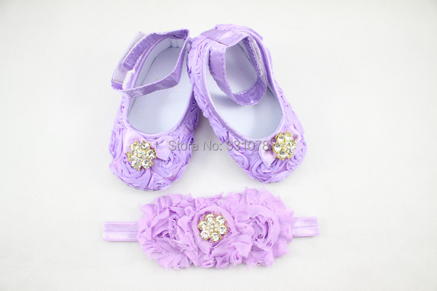 baby shoes with flower.jpg