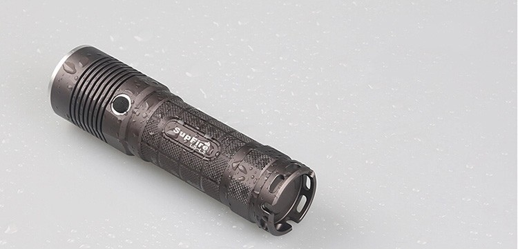 led flashlight (2)