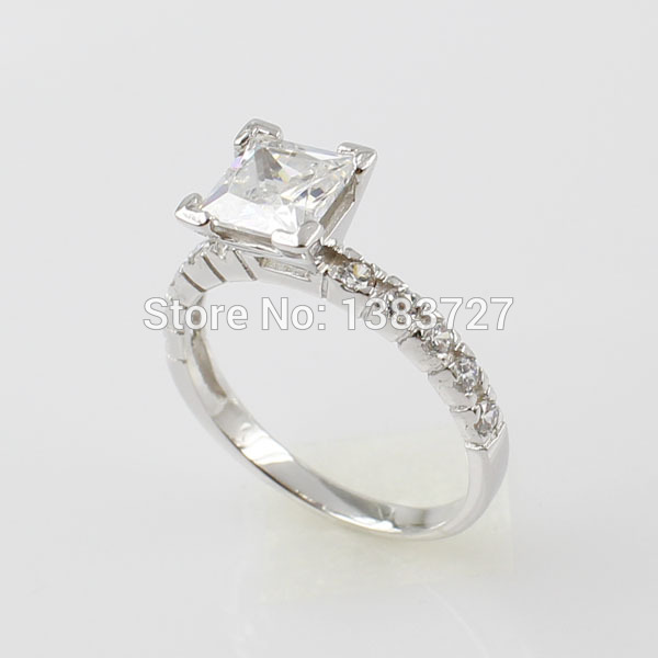 Low cost engagement rings sale