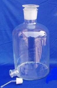 20000ml Glass bottles of distilled water labware
