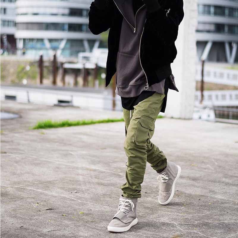 yeezy 350 with joggers