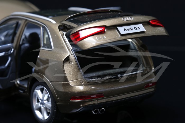 2019 Original Diecast Car Model Audi Q3 Suv 1 18 Scale