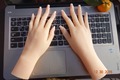 Top Quality Solid Silicone Woman Hands Sexy Woman Hands with Nail Model Sex Doll Real Skin