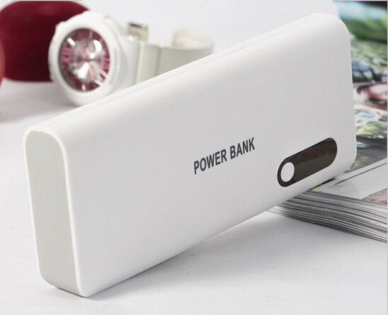 2014    USB  16800         powerbank   / iPhone