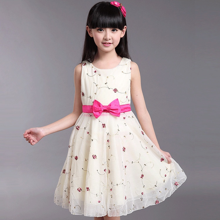 http://g02.a.alicdn.com/kf/HTB11LC1HVXXXXafaXXXq6xXFXXX7/Sweet-Princess-New-2015-font-b-Fashion-b-font-Floral-Embroidered-font-b-Girls-b-font.jpg