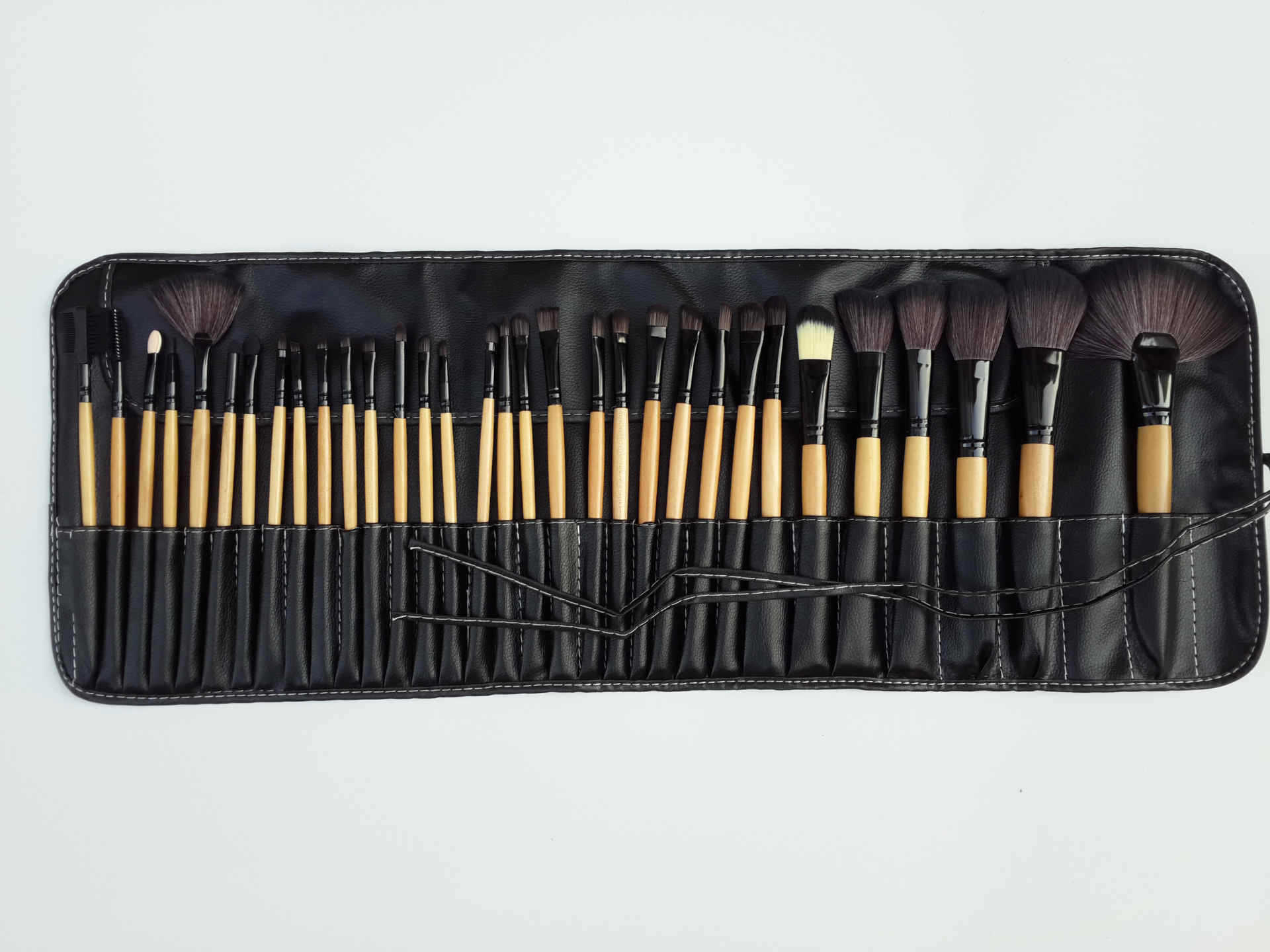 2019 year - 11 Best Makeup Brush Sets to Add To Your Makeup Bag 2019 year