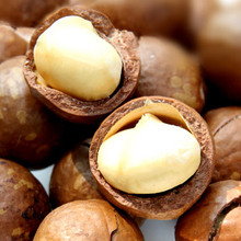 Nut snacks cream dried fruit 4