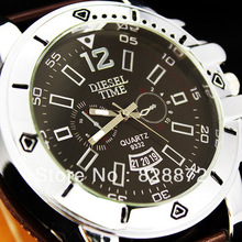 Envío gratis! 1 unid único caliente de moda estilo de Brown del diseño artificiales hombres del cuero del reloj de cuarzo regalo perfecto, D5-BN