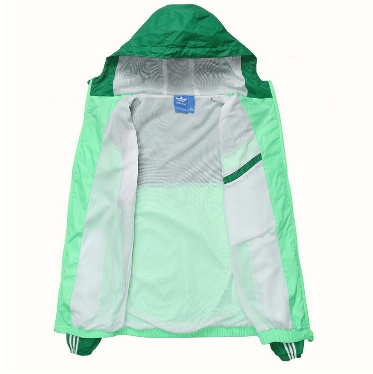 Мужская ветровка International 68 adidaselieds Мужская ветровка International 68 adidaselieds