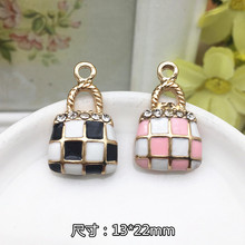 Wholesale Rhinestone decoration Alloy drop oil gold plated tartan check handbag shape jewelry charms diy phone/key chain pendant