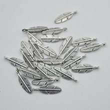 High Quality Feather Charms For 30mm Glass Floating Lockets Necklace Feather Jewelry Accessories For DIY Necklace Bracelet CM-05