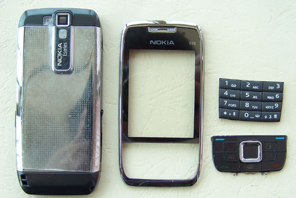  Nokia E66    + kaypad