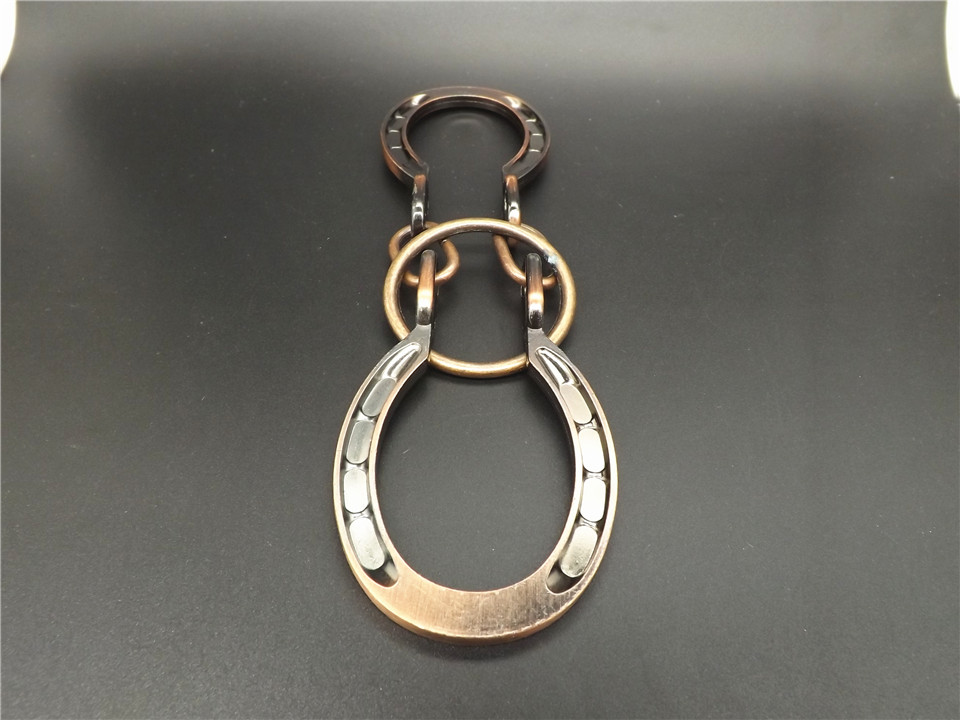 Funny Horseshoe Ring Puzzle Magic Wire Toy Lock Training Educational