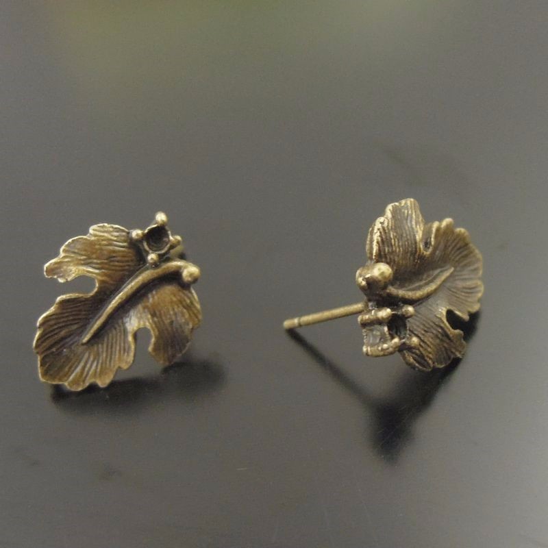 4pcs Vintage Bronze Brass Leaf Branch Charm Clasp Hook Finding Decoration 04625