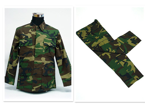 Tactical  BDU Uniform Professional Airsoft  Wargame Combat Suits Woodland Camo Color