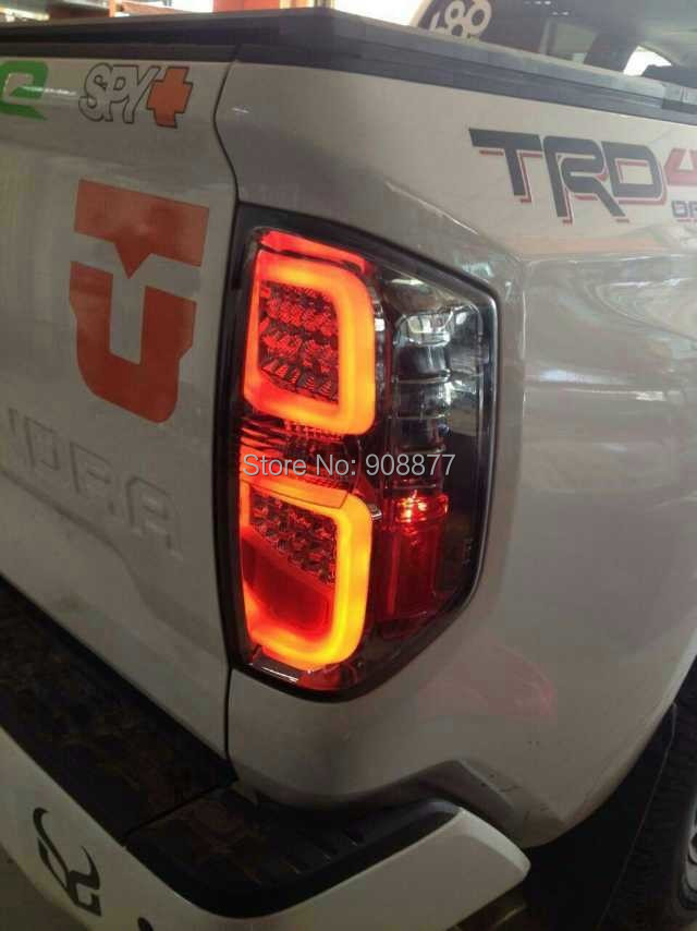 2014 toyota trunda tail light 1.jpg