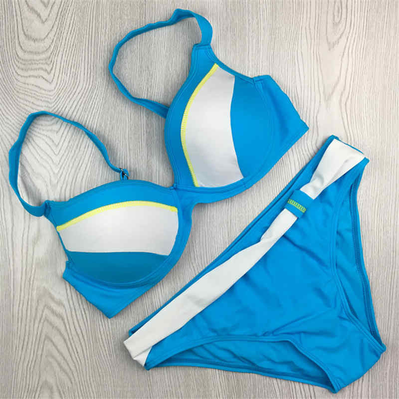 3641038667_2032210109