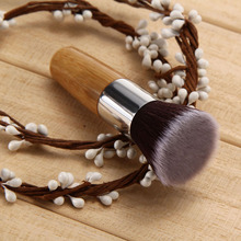 High Quality Flat Top Bamboo Handle Powder Foundation Brushes Cosmetics Professional Makeup Brush Set Hairbrush