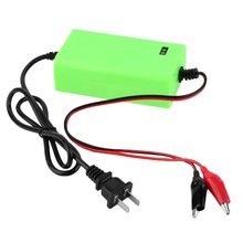 High Quality US Plug Power Adapter Portable Auto Smart Battery Power Supply Lead Acid Car Motorcycle Charger 12V 2A Charger
