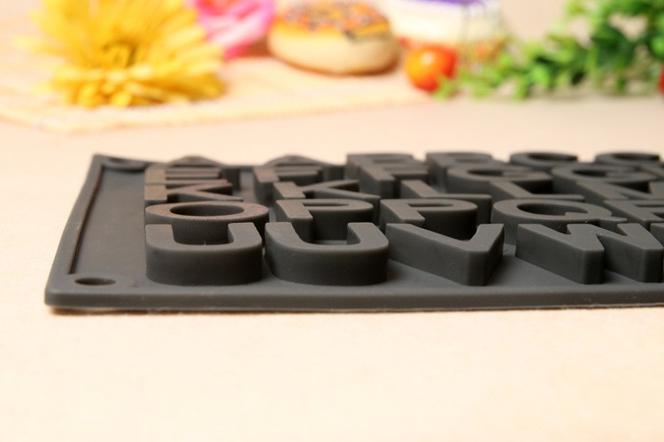 2092238472_438852886