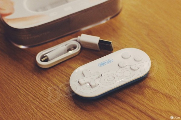 8Bitdo Zero6
