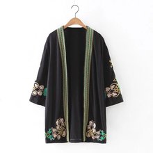 Spring and summer sun protection coat embroidered flowers in elegant black lace middle sleeve no button cardigan