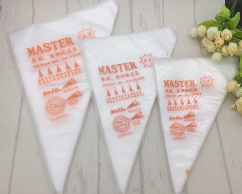 2524393177_710338759