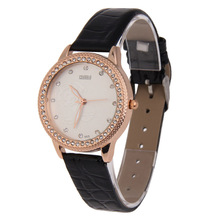 Nuevas mujeres reloj de pulsera reloj de la raya banda de cuero de aleación cara redonda con cristales libera el envío