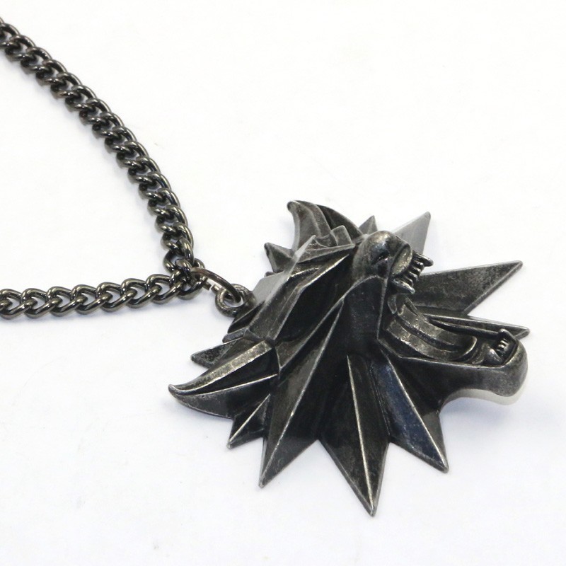 the witcher 3 medallion