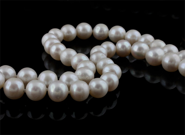 Free shipping!!!Natural Freshwater Pearl Necklace,ladies jewelry, Round, white, AA Grade, 8-9mm, Length:47 Inch, Sold By Strand