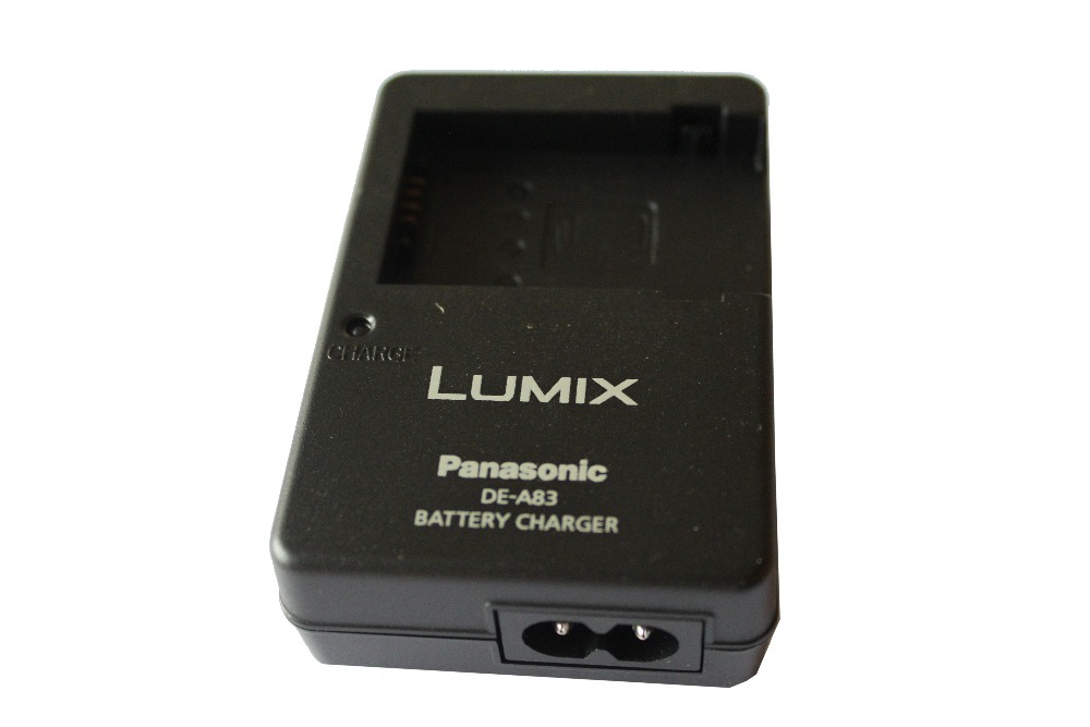 Camera Battery Charger for Panasonic LUMIX DE A83 DE A83B DMW BMB9 DMC