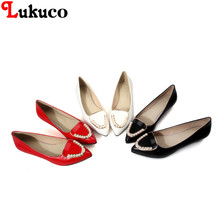 2016 women shoes RETRO STYLE SLIP-ON EUR size 40 41 42 43 high quality PU lady flats BEADING design free shipping