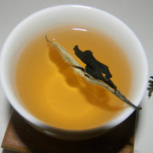 Honey Sweet Chinese Moonlight Puer White Tea Shen Anti aging Moonlight White Tea Raw Puerh Lowering