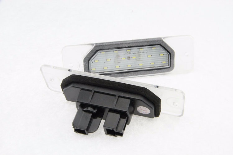 led license plate lamp for infiniti (4)