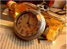 Vintage New Design Unique Antique Style Royal Coffee Color Specular Workable Pocket Watch Antique Pocket Watch Necklace N20