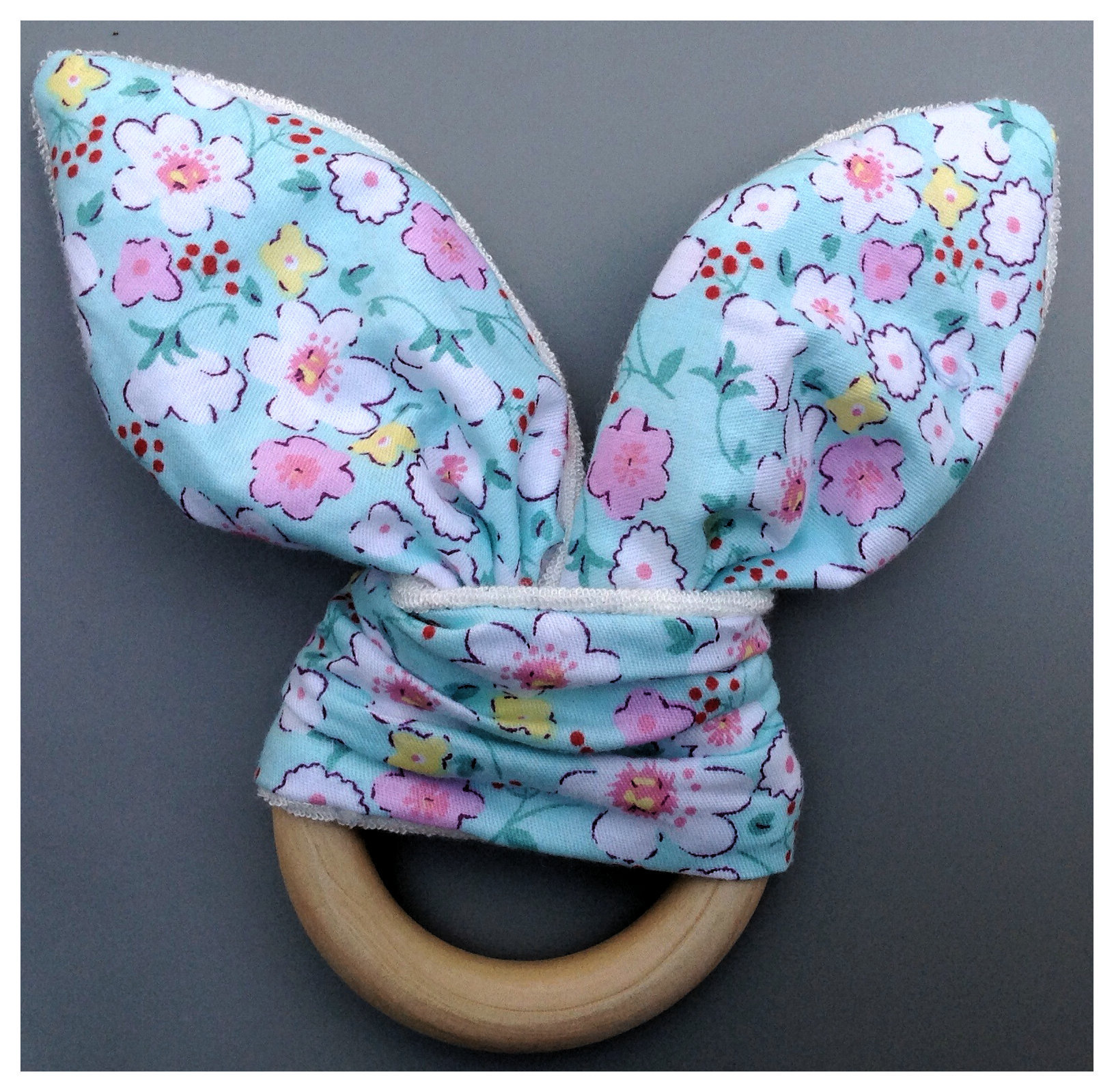 Alenybeby Bunny Ear Wood Ring Teether Bell Natural Wood Teether Circle Fabric Baby Teething Training Newborn Teether Pink