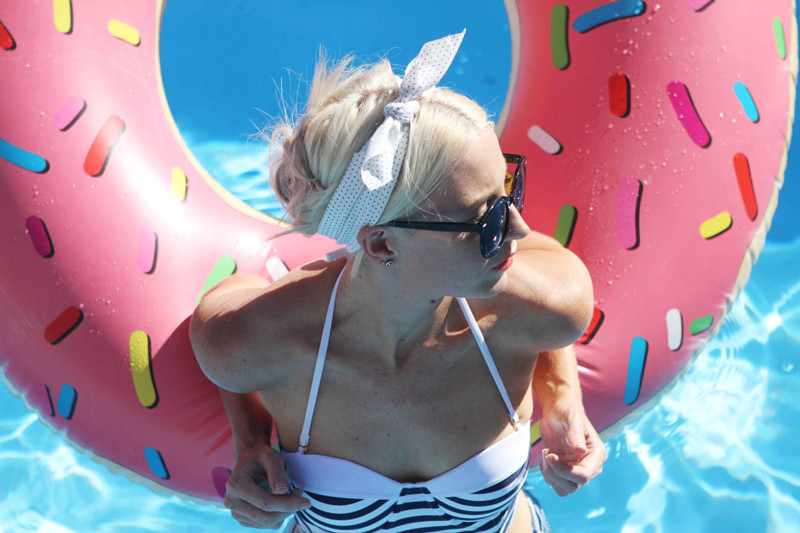2021 Big Mouth Pool Float Gigantic Donut Pool Inflatable Floats
