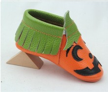 50 pairs/lot Halloween pumpkin cute Genuine Cow Leather Baby Moccasins