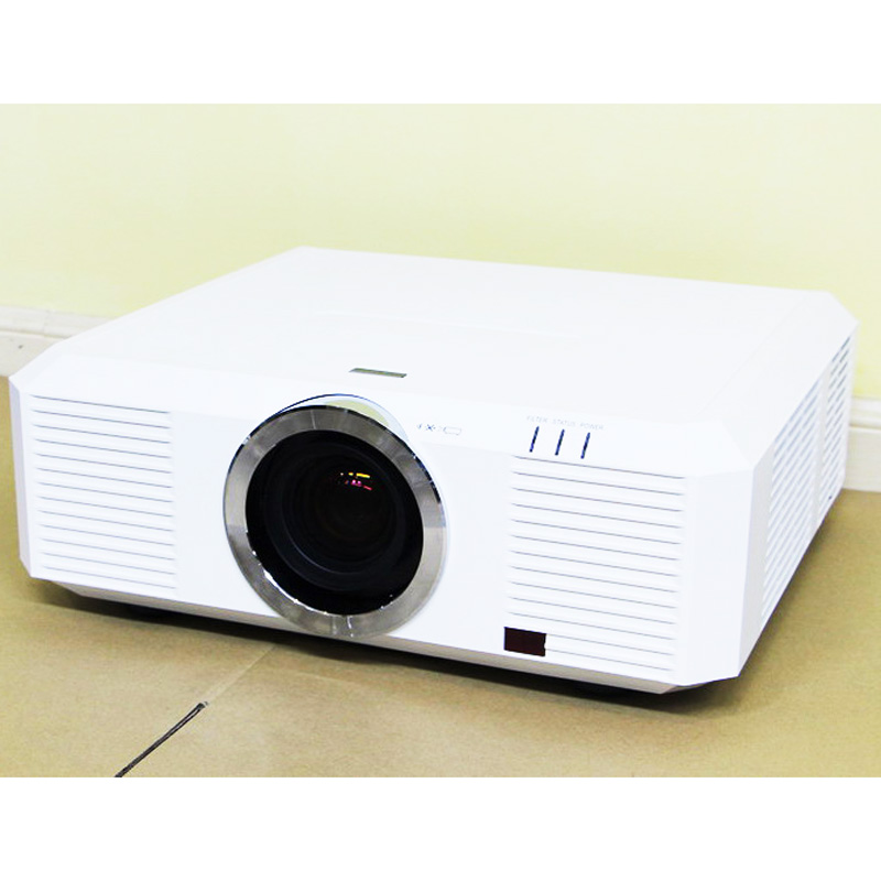 best projector for outdoor movies 2d and 3d