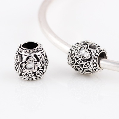 Sliver Beads Round shape lovely with heart bead Chamilia Spacer European Murano Czech Bead Charm Fit