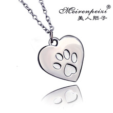 2016 Hot promotion new jewelry trend minimalist footprint puppy sad heart creative design alloy pendant necklace
