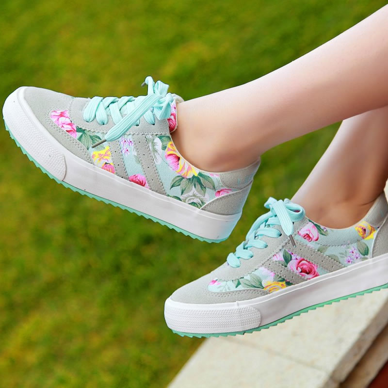 Resultado de imagem para sapatos com estampas florais