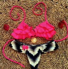 2015 Bikinis Lady Women Bikini Push Up Padded Bra Halter Vintage Bikinis Set Swimsuit Bathing Suit Beachwear Swimwear